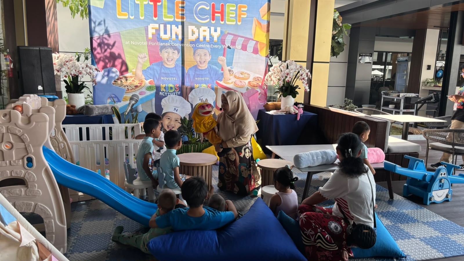 Hari Anak Nasional 2026, Novotel Pontianak Hadirkan Kids Activity dan Puppet Show
