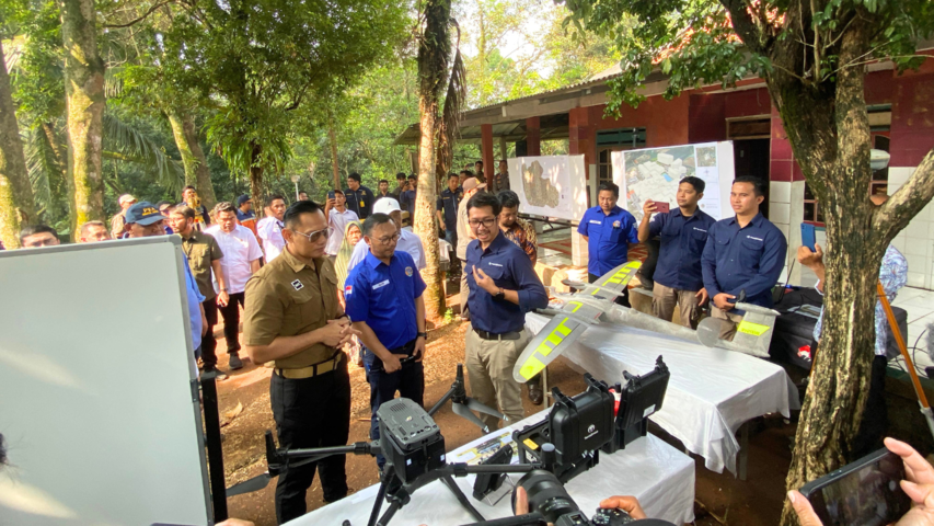 Terra Drone Indonesia Pamerkan Teknologi Drone kepada Menteri ATR/BPN dalam Program Gemapatas di Depok