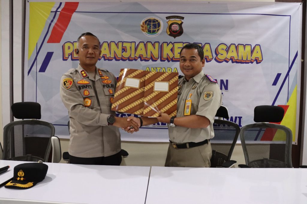 Penandatanganan MOU Antara Kantor Pertanahan Kabupaten Melawi dan Polres Melawi