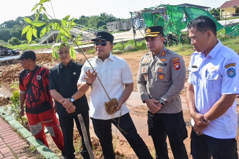 Bupati Sujiwo: Polres Harus Asri dan Nyaman