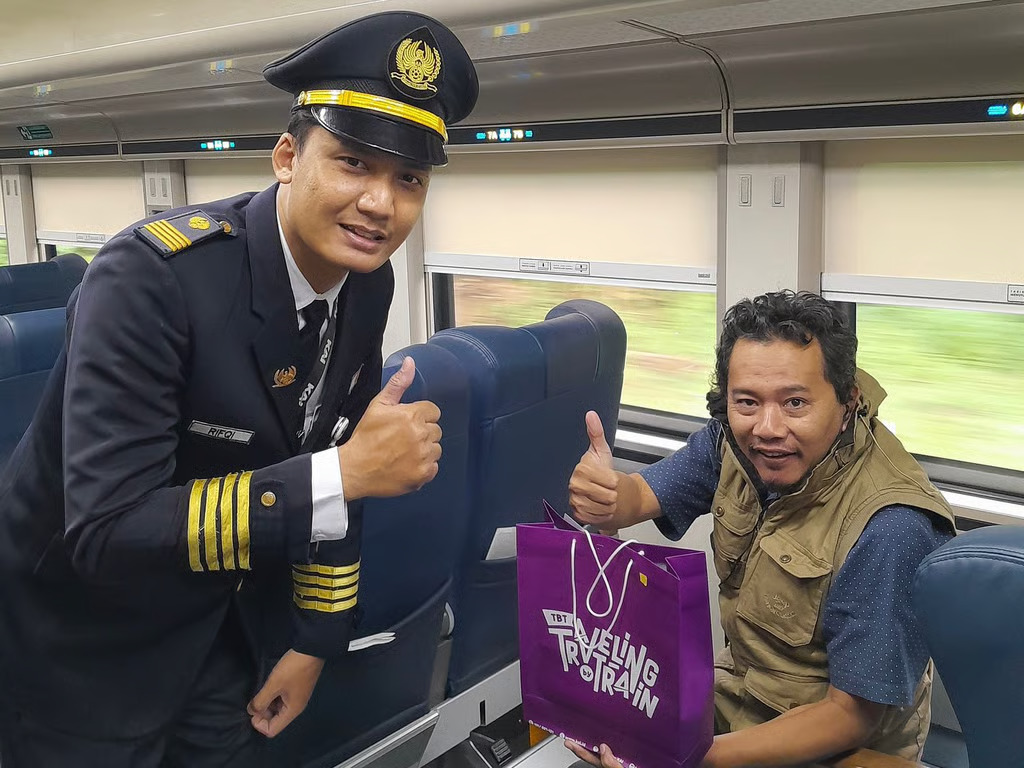 Peringati Hari Kebangkitan Nasional, KAI Daop 6 Yogyakarta Apresiasi Pelanggan Loyal KA Taksaka 