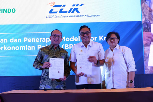 PT CRIF Lembaga Informasi Keuangan (CLIK) dan Perbarindo Tanda Tangani MoU