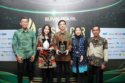 Komitmen UMK Naik Kelas, Mitra Binaan SUCOFINDO Tembus Pasar Fashion Internasional