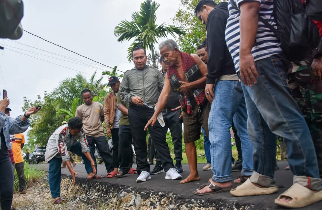 Ruas Jalan Sungai Nipah–Selat Remis Viral, Bupati Kubu Raya Klarifikasi Progres Pembangunan