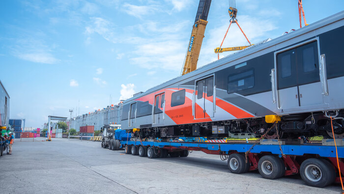 Konsisten Dukung Konektivitas, Pelindo Solusi Logistik Lanjutkan Mobilisasi Gerbong KRL