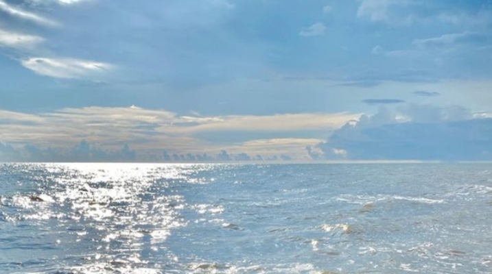 Menikmati Keindahan Pantai Tanjung Ketapang: Destinasi Wisata Favorit di Kotabaru