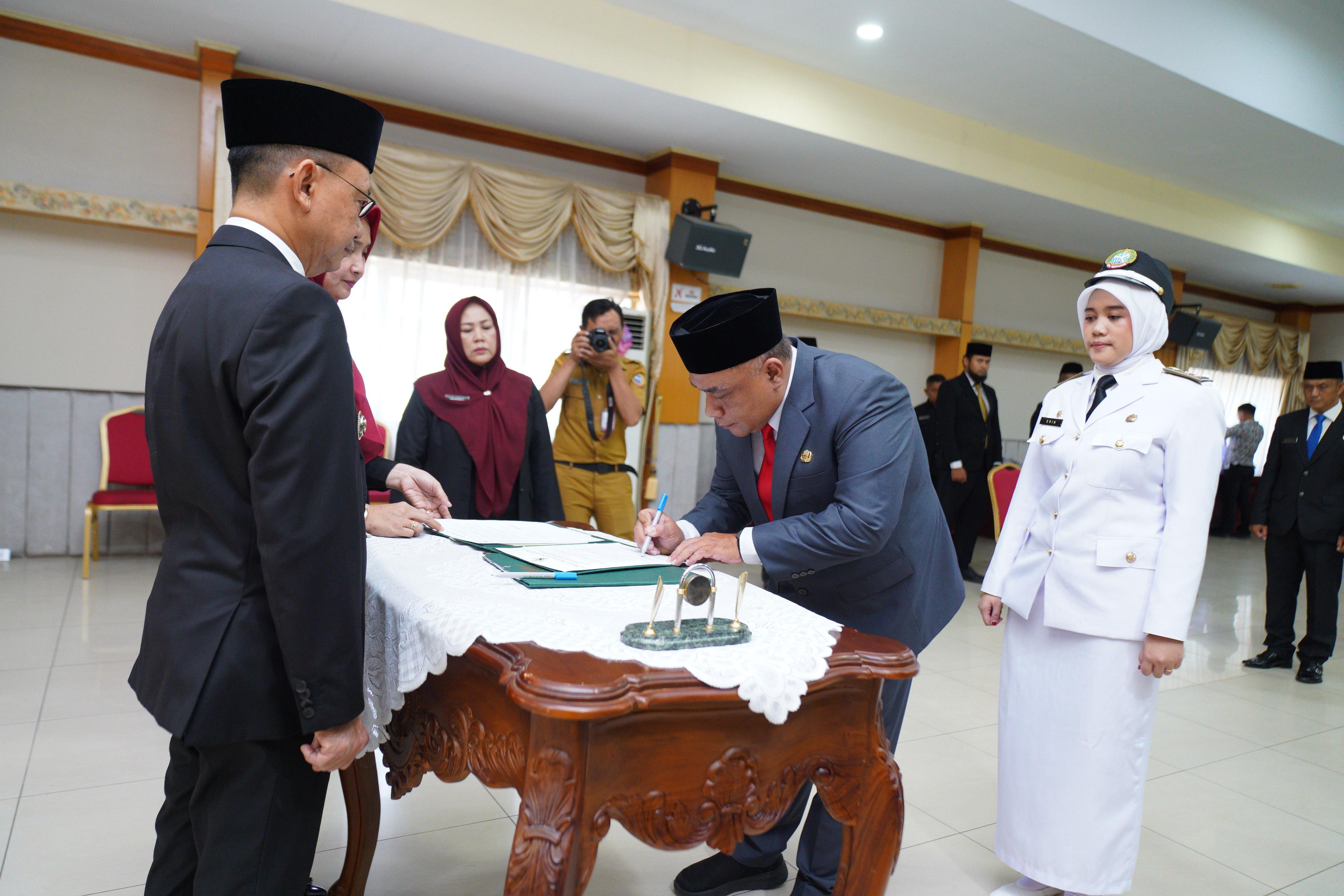Lantik 29 Pejabat Eselon 3 dan 4, Ini Pesan Wali Kota Pontianak