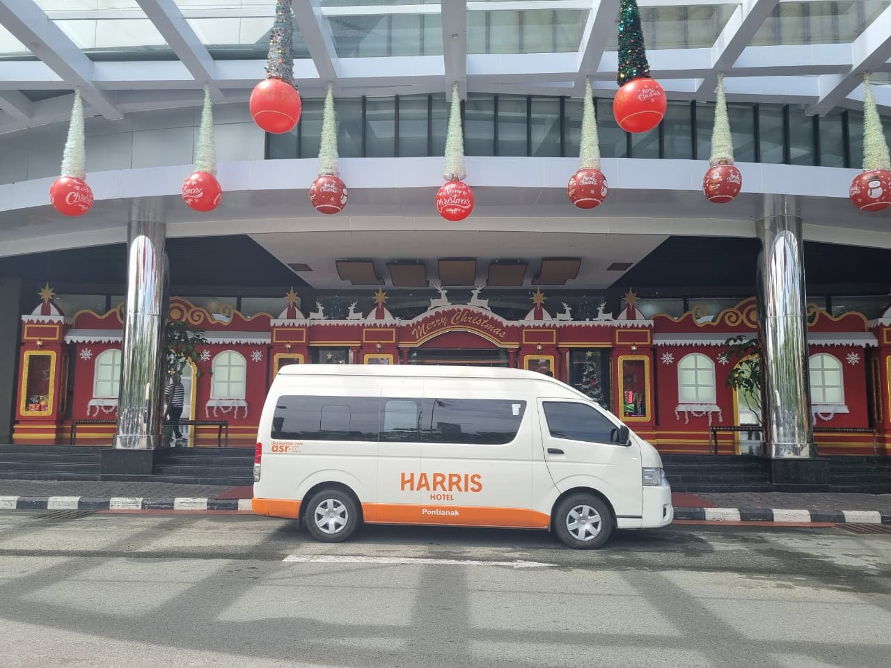 HARRIS Hotel Pontianak Hadirkan Layanan Free Shuttle ke Ayani Megamal untuk Tamu Menginap