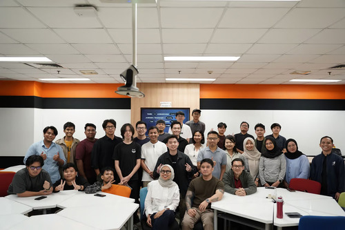 Level Up UI/UX Pakai AI di Seminar Kolaborasi School of Information Systems BINUS UNIVERSITY & UXiD 