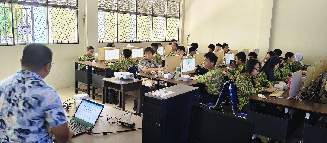 Komdigi Tingkatkan Literasi Cyber Security untuk Siswa SMP di Pontianak