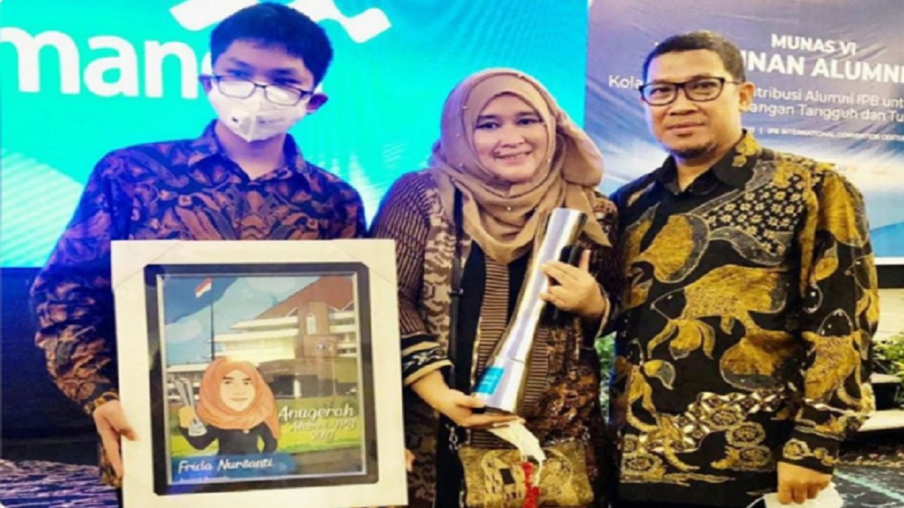 Frida Nursanti Aulia, dari  IPB University, Perjalanan Sukses di Dunia Fashion dan Bisnis