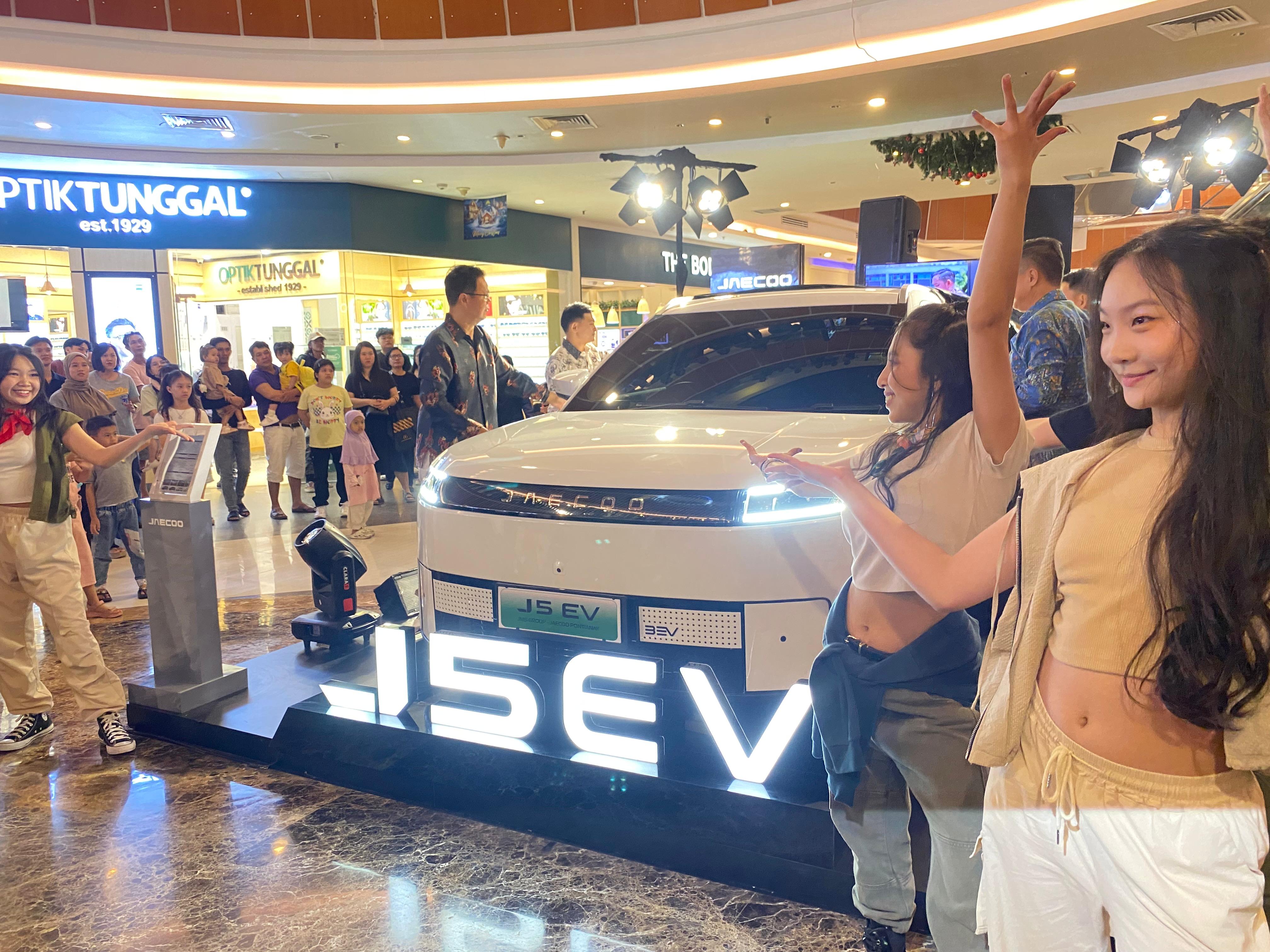 JAECOO J5 EV Resmi Diluncurkan di Pontianak, The Real SUV Kini Hadir Lebih Dekat untuk Masyarakat Kalbar