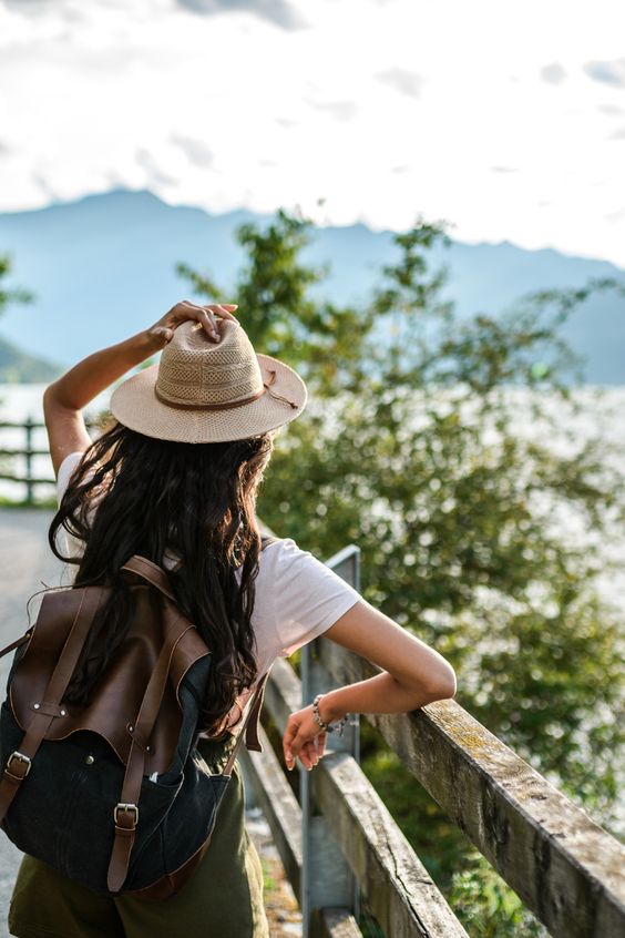 Perjalanan Solo: Fenomena Solo Traveler dan Pengalaman Perjalanan Tunggal yang Memikat