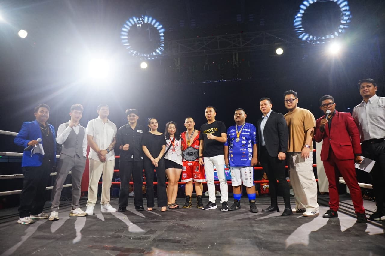 Ical Lele Taklukan Dedy Ban Dalam 1 Ronde di Borneo Combat Championship