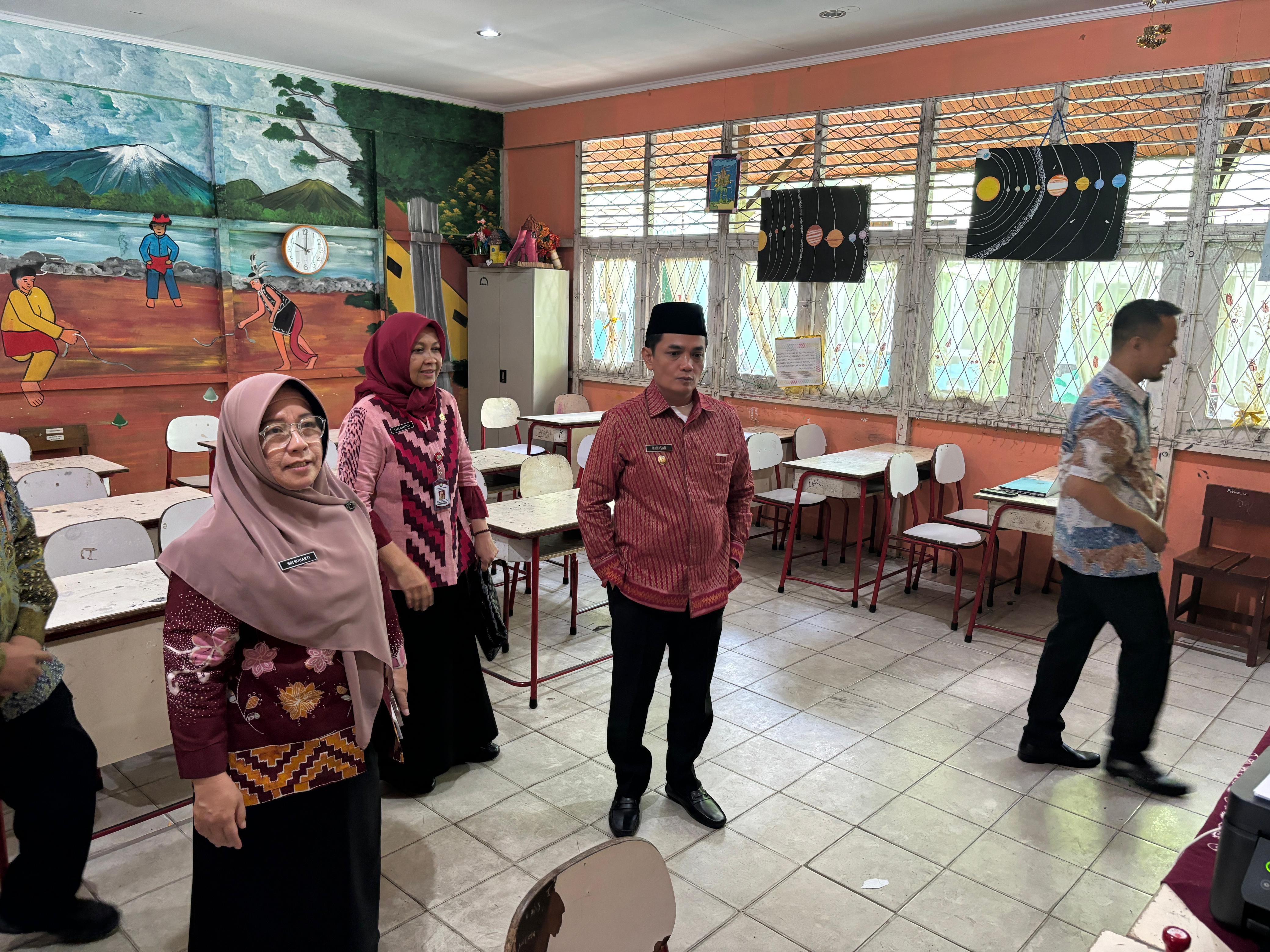 Wakil Walikota Pontianak Pastikan SPMB Sudah Sesuai Aturan dan Tidak Ada Siswa Titipan