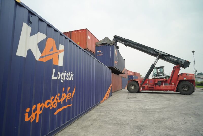 Dukung Kebijakan ODOL dan Efisiensi Infrastruktur Nasional, KAI Logistik Catatkan Rekor Angkutan KA Kontainer