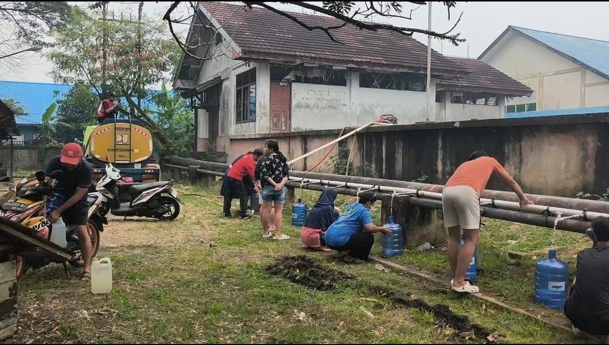 PDAM Tirta Khatulistiwa Tambah Titik Air Tawar Gratis, Terbaru di Booster Wonoyoso Jalan Purnama Madya