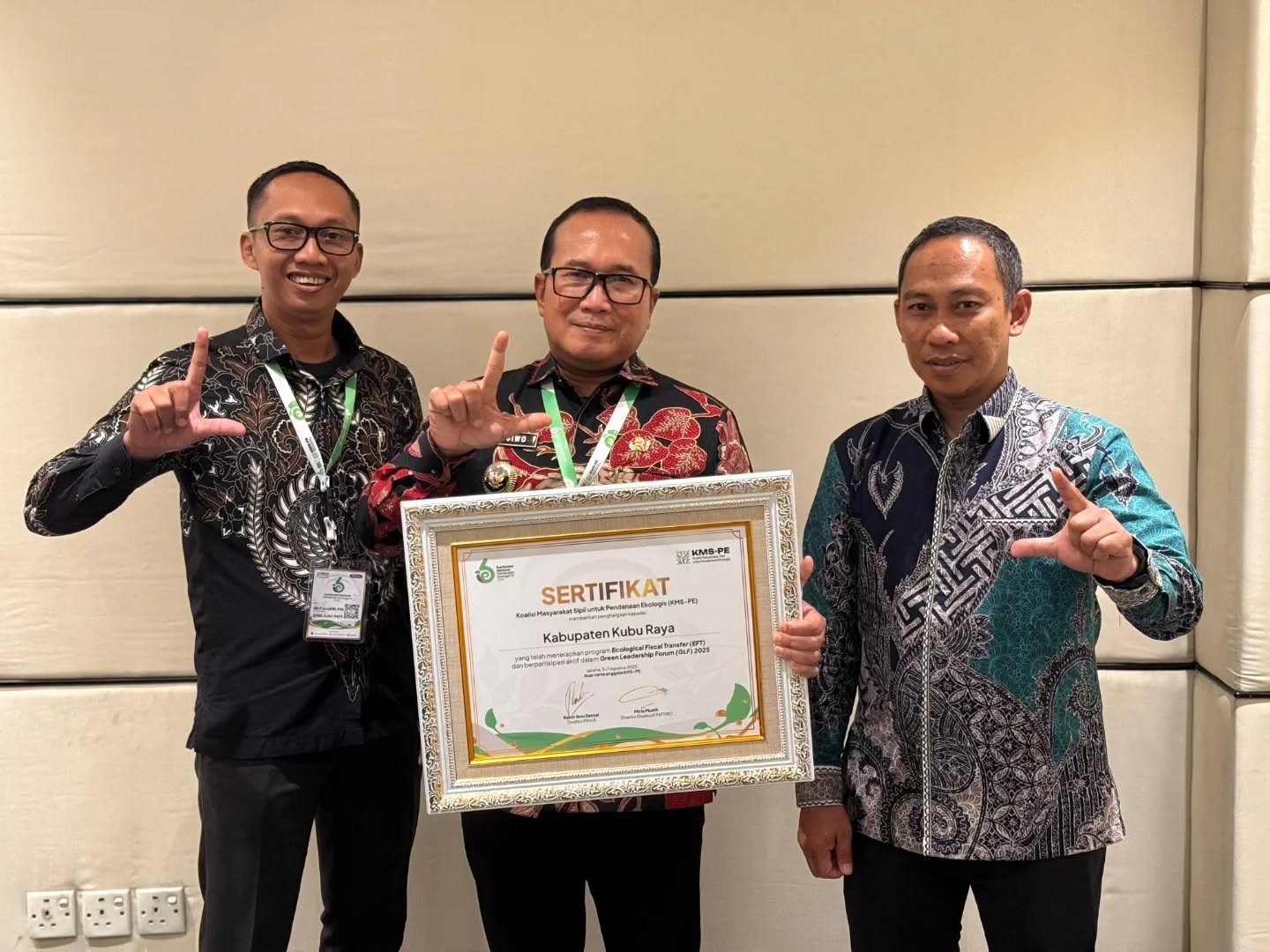 Pemkab Kubu Raya Torehkan Prestasi, Raih Penghargaan Ecological Fiscal Transfer 2025