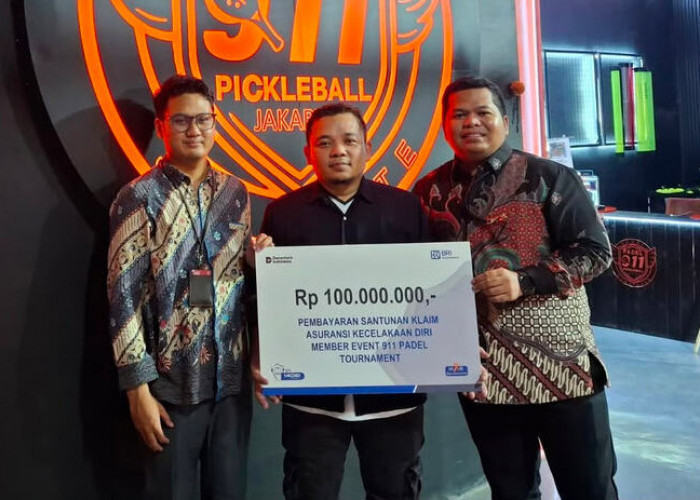BRI Insurance Serahkan Santunan Klaim Personal Accident Senilai Rp100 Juta kepada Ahli Waris Nasabah