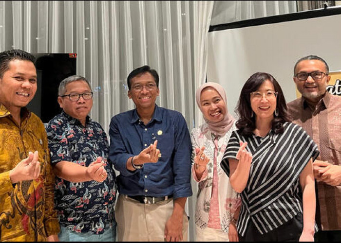 Unifam Dorong Kata Oma Telur Gabus Ekspansi Global, Perkuat UKM Lokal Lewat Kompetisi Jurnalistik
