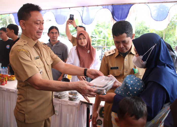 Pasar Murah Pontianak Serap Hasil Tani Lokal, Petani dan UMKM Ikut Diuntungkan