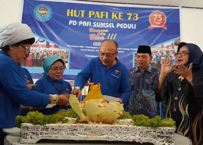 Ketua PAFI Sumatera Selatan Pimpin Perayaan HUT ke-73 dengan Aksi Sosial