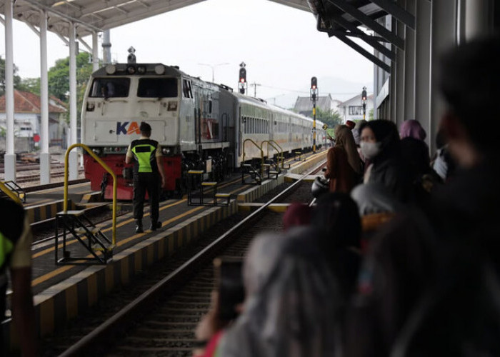 7 Stasiun Tersibuk Daop 2 Bandung Selama Angkutan Lebaran, Bandung dan Kiaracondong