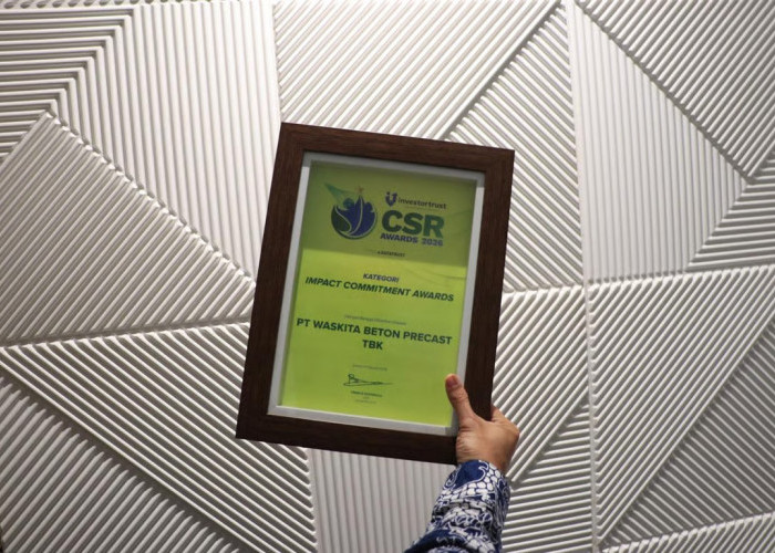Wujudkan Komitmen TJSL melalui Aksi Nyata, Waskita Beton Precast Raih Impact Commitment Awards di CSR Awards 