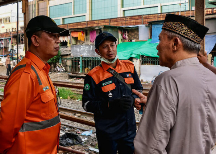 KAI Daop 1 Jakarta Gencarkan Sosialisasi Bahaya Aktivitas di Jalur Kereta Api
