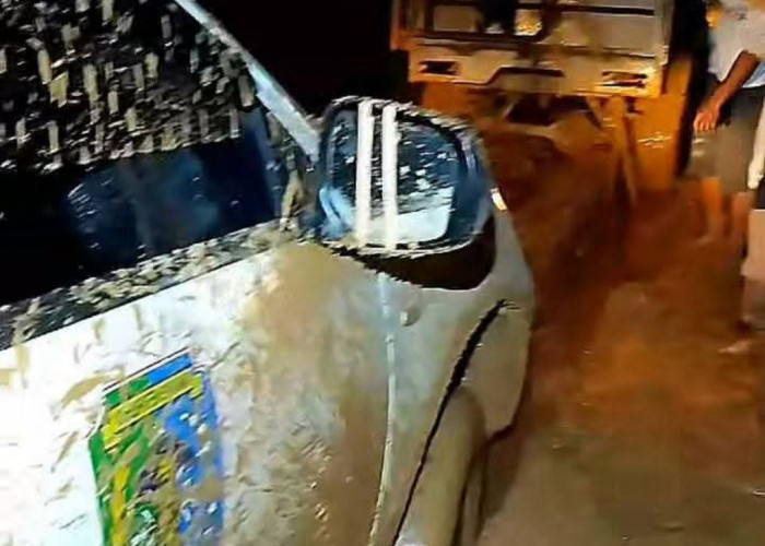 Warga Tempunak Sintang Meninggal dalam Perjalanan Rujukan Akibat Jalan Rusak Parah