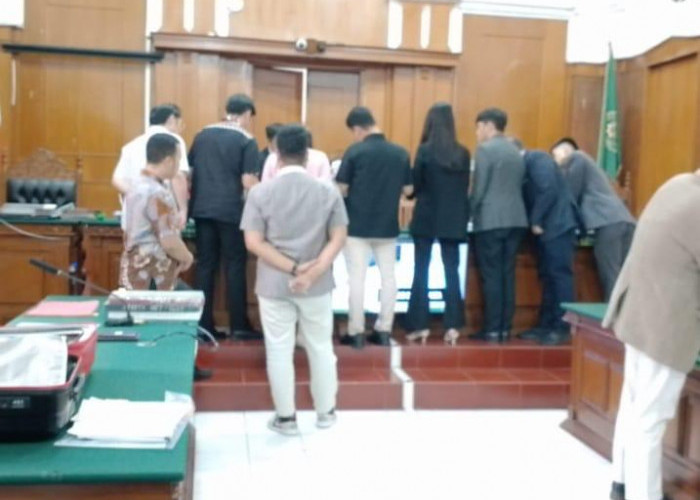 Nany Widjaja dan Dahlan Iskan Serahkan Bukti Tambahan dalam Gugatan Terhadap Jawa Pos