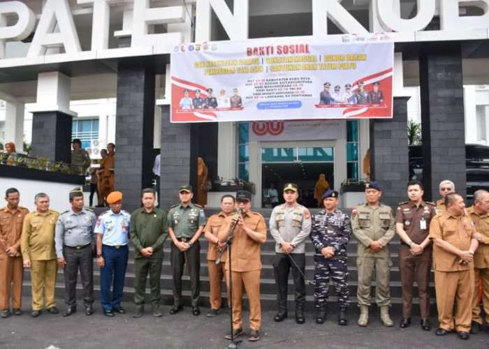 Puncak Peringatan Hari Jadi Kubu Raya, Pemkab Gelar Bakti Sosial