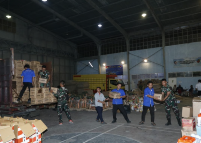 PTPN IV PalmCo, DDistribusikan Bantuan Pangan ke Wilayah Terisolasi di Aceh, Sumut, dan Sumbar