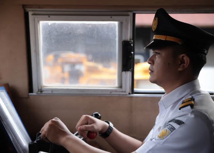 KAI Perkuat Komitmen Keselamatan melalui Sertifikasi Petugas Operasional
