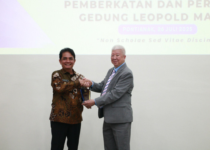 Wakil Wali Kota Pontianak Resmikan Gedung Leopold Mandic Universitas Widya Dharma