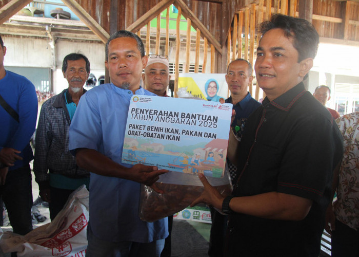 Pemkot Salurkan 10 ribu Benih Ikan ke Kelompok Pembudidaya