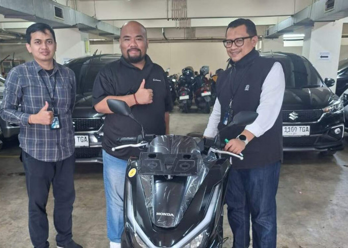 Apresiasi Loyalitas Korporasi, BRI Serahkan Hadiah Eksklusif kepada Nasabah Qlola PT. Ardhya Bumi Persada