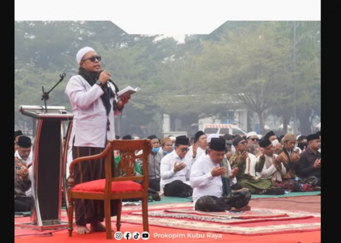 Pemkab Kubu Raya Gelar Salat Istisqa, Bupati Sujiwo Ajak Bersabar dan Berdoa