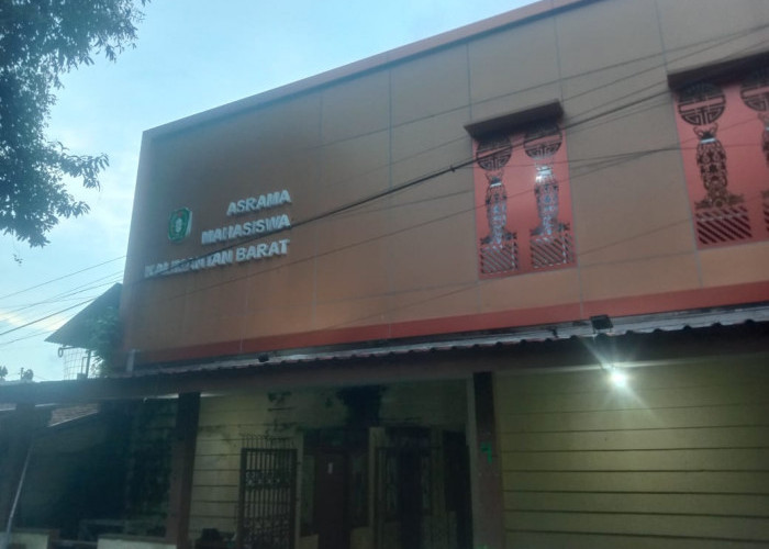 Memprihatinkan! Plafon Asrama Mahasiswa Kalbar di Semarang Ambruk dan Rawan Bahaya