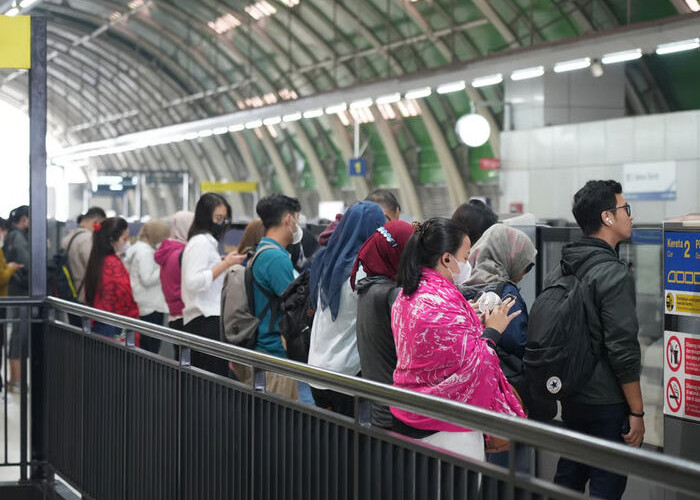 KAI Layani Lebih dari 13 Juta Pengguna LRT Jabodebek Selama Semester I 2025, Naik 50 Persen
