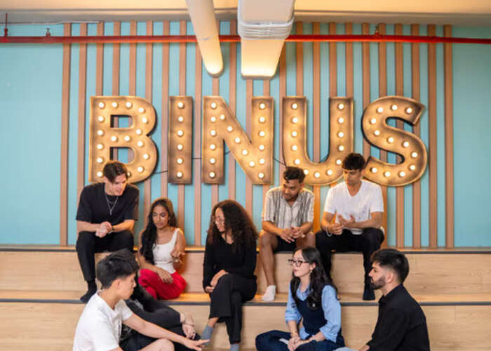 Perbandingan S1 International dan Branch Campus: Keunggulan Program S1 International di Indonesia