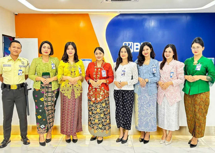 Kompak dan Anggun, Frontliner BRI Branch Office Jatinegara Kenakan Pakaian Nasional di Hari Kartini