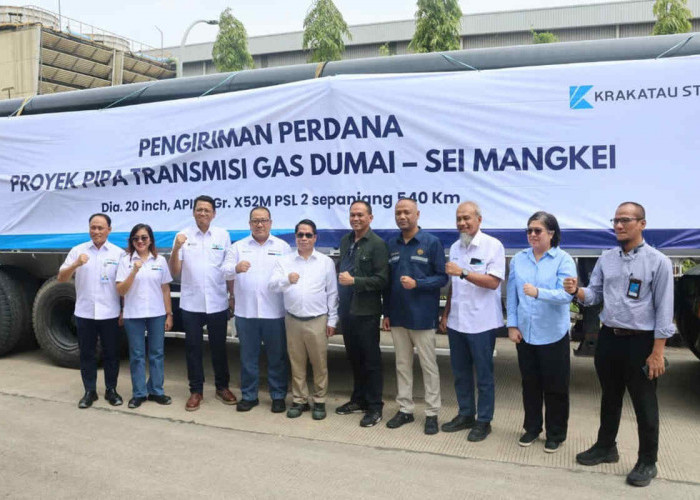 Krakatau Steel Perkuat Ketahanan Energi Nasional Lewat Pengiriman Perdana Pipa Proyek Dumai–Sei Mangkei