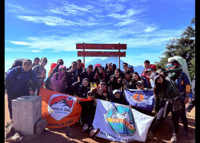 Dari Jakarta ke Dieng: Pendaki BRIPALA DKI Jelajahi Keindahan Gunung Prau