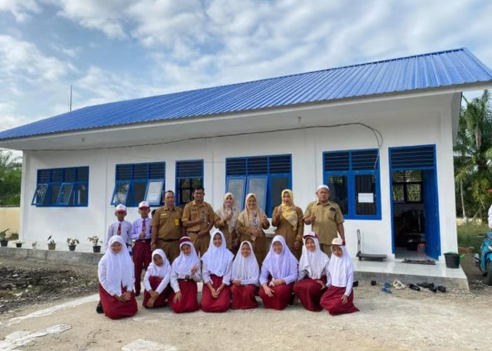 Respon Cepat PTPN Group Bangun Kembali Gedung Sekolah di Rokan Hulu Pasca Terbakar