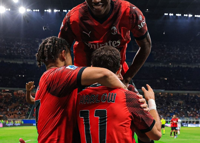 Memperingati Hari Ibu, AC Milan Gunakan Jersey Dengan Nameset Ibu Mereka Saat Melawan Cagliari