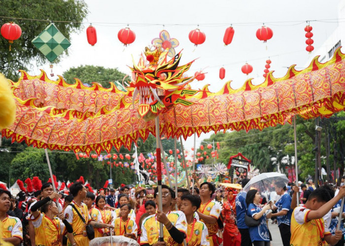 Naga dari Pontianak Pukau Penonton di Harmoni Imlek Nusantara 2026 Jakarta
