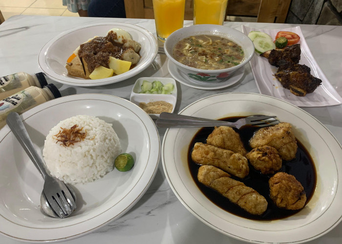 Grand Launching RM Cita Rasa Habib, Promo Makan Siomay Bandung Gratis