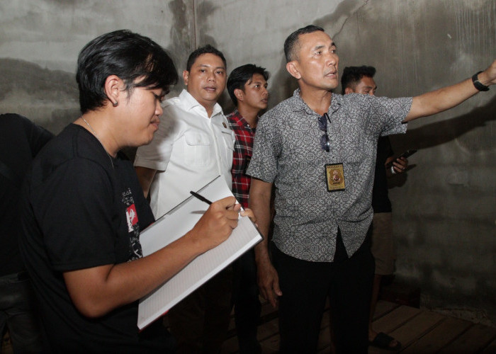 Inilah Hasil Olah TKP Ulang di Gudang Oli Yang Diduga Palsu di Kubu Raya