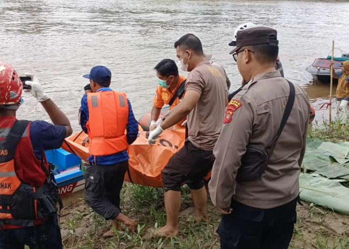 Warga Tenggelam di Sungai Melawi Berhasil Ditemukan, Begini Kronologinya